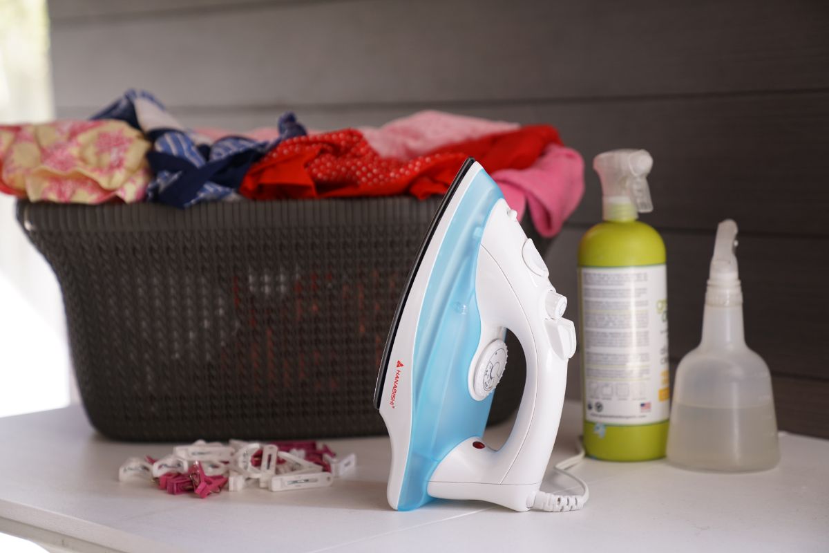 8 Useful Beginner Tips For Ironing Clothes