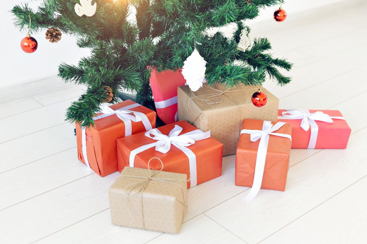 Santa Claus is Coming to Town: 6 Hanabishi Gifts for Christmas in 2025