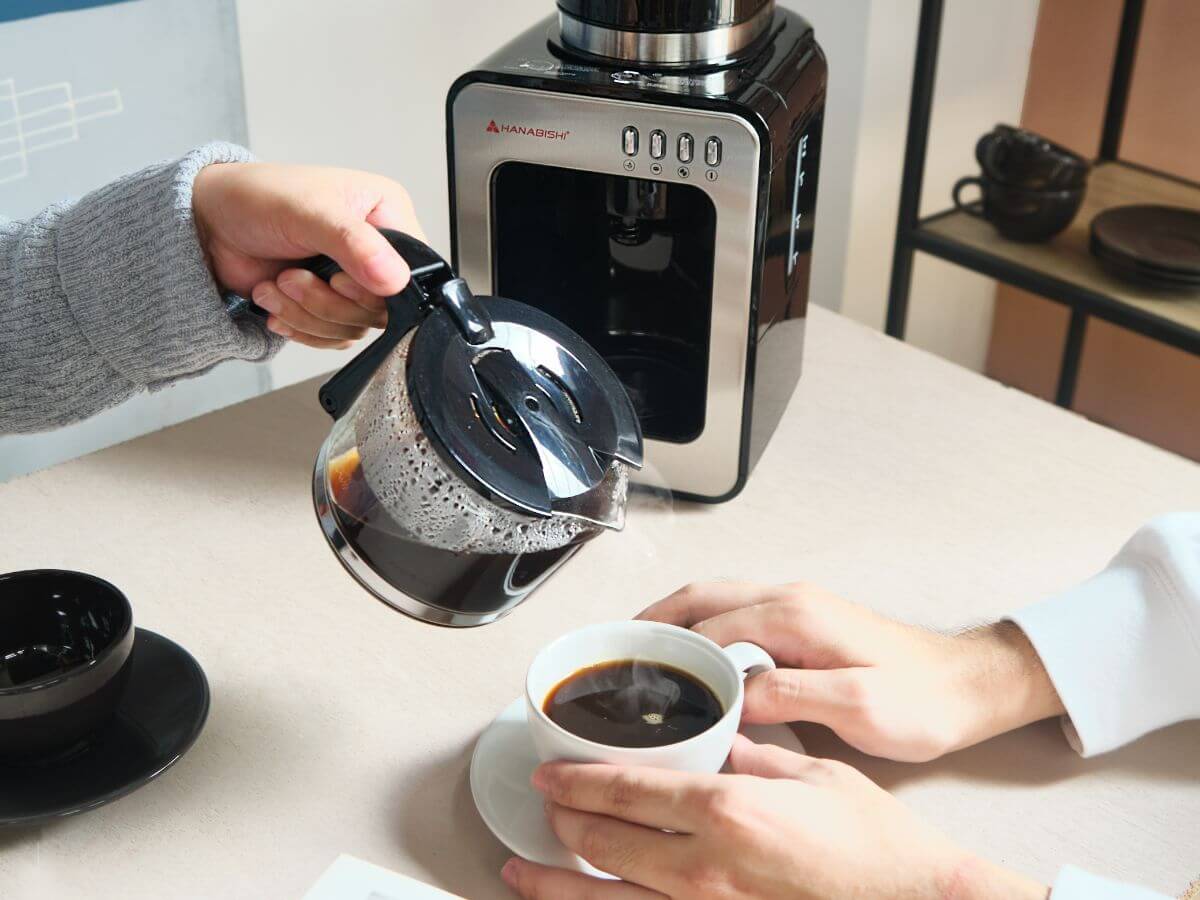 5 Appliances You Need "for A Cozy" Valentine's Day at Home